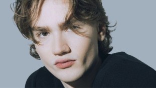 Ata Yaşat Daha 17'nin Teoman'ı Oldu!