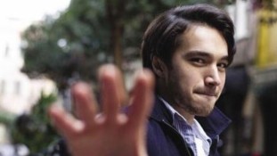 Burak Dakak Bomba Dizinin Kadrosunda