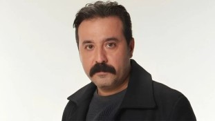Mustafa Üstündağ A.B.İ. Dizisiyle Ekranlara Dönüş Yapıyor! 
