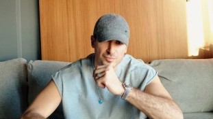 Oya Aydoğan'ın Oğlu Gurur Aydoğan İntergalaktik Aşk'ın Oyuncu Kadrosuna Katıldı!