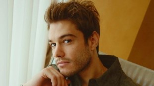 Özgür Daniel Foster Susuz Yaz Dizisinin Oyuncu Kadrosuna Dahil Oldu! 