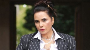 Usta Oyuncu Nursel Köse Veliaht Dizisinin Zahide'si Oldu! 