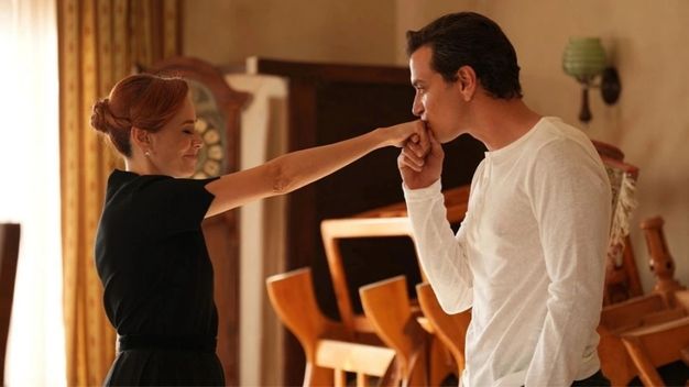 Kıskanmak Dizisinde Selahattin Paşalı ve Özgü Namal'ın Sahneleri Konuşuluyor! 