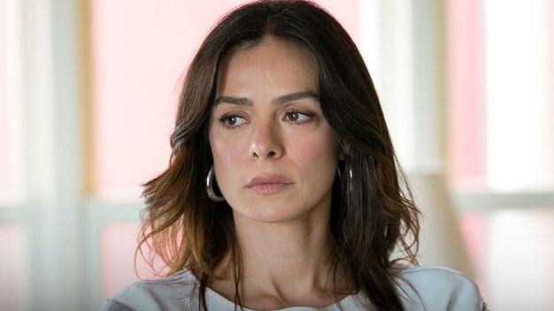 Özge Özpirinçci Sakıncalı Dizisinin Başrolü Oldu!