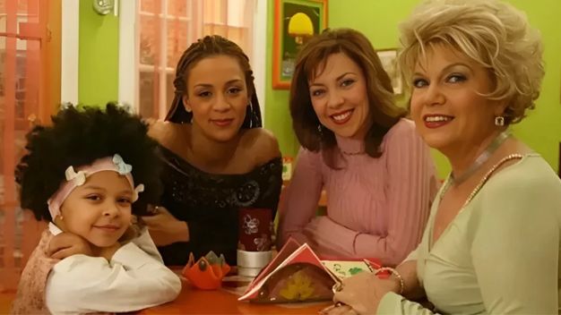 Sihirli Annem Filminde Defne Joy Foster'ın Canlandırdığı Eda Karakterine Yer Verilecek Mi?