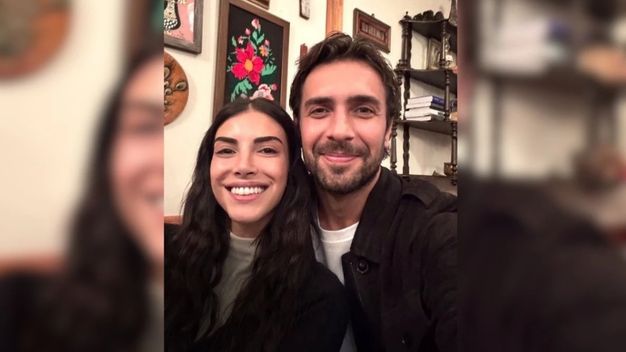 Taşacak Bu Deniz'in Adil ve Esme'si Yılın Dizi Çifti Oldu! Sosyal Medya Bu İkiliyi Konuşuyor!